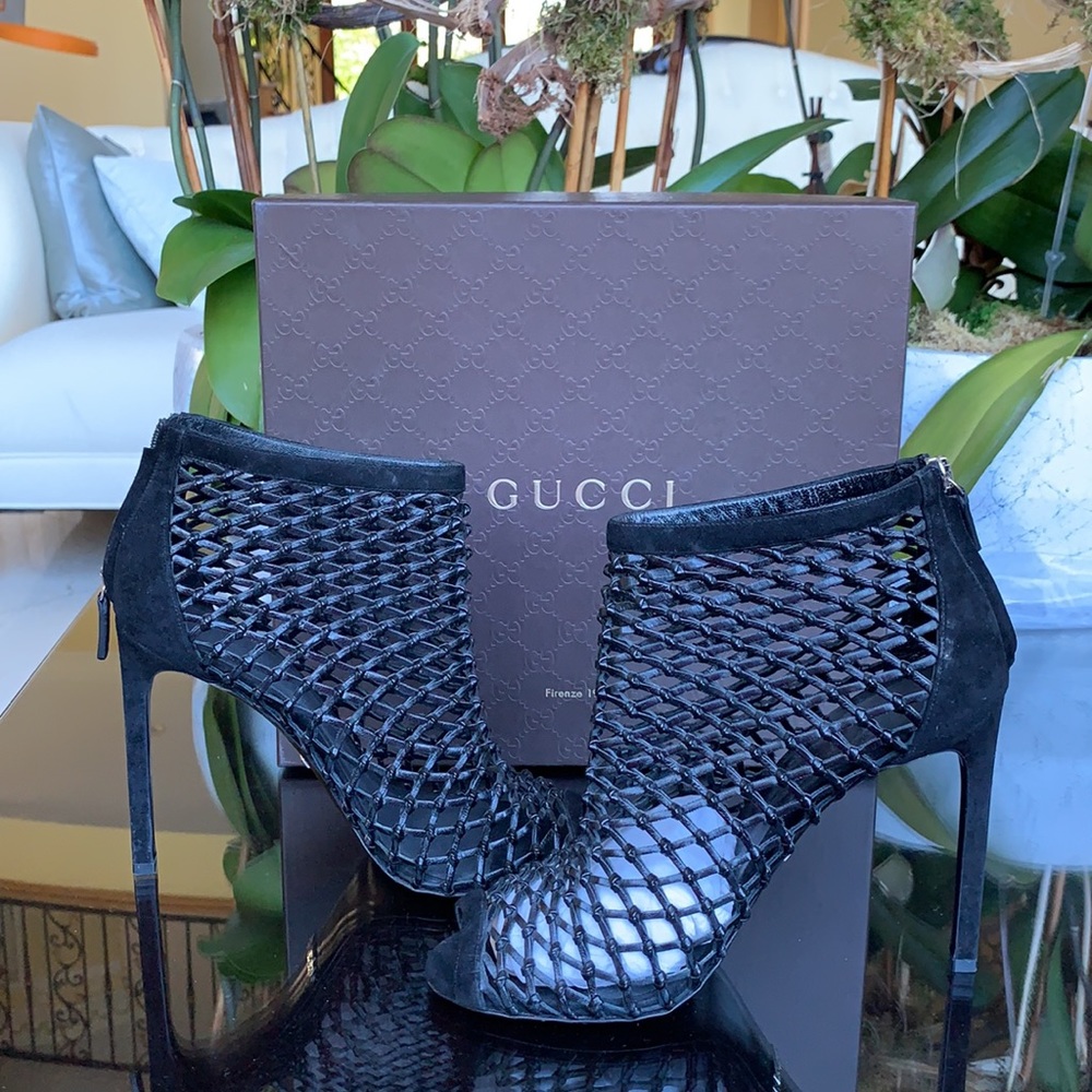 Gucci Sandal Bootie Heels - Black